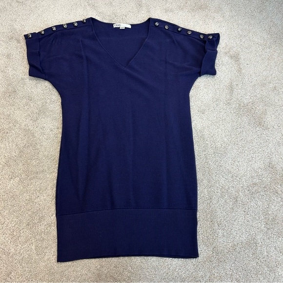 CLEO dark purple short sleeve V-neck knit sweater sz XS - Picture 4 of 9